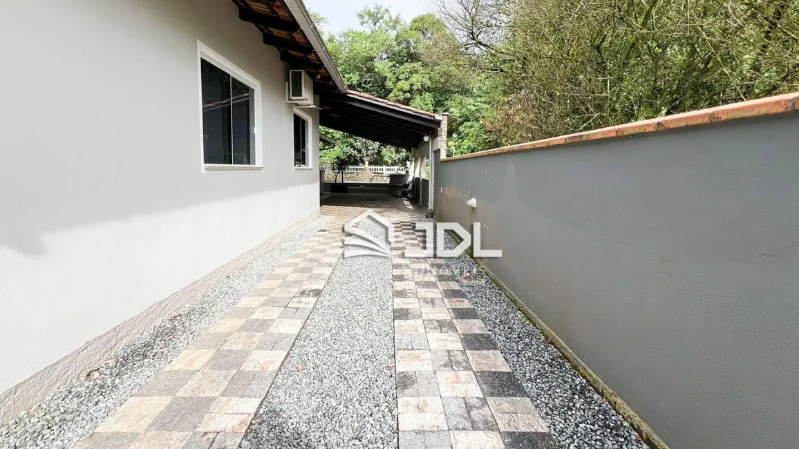 Casa com 2 quartos à venda, 260m2 em Itoupava Central, Blumenau - SC - imagem 3 Foto 3 de Casa com 2 quartos à venda, 260m2 em Itoupava Central, Blumenau - SC