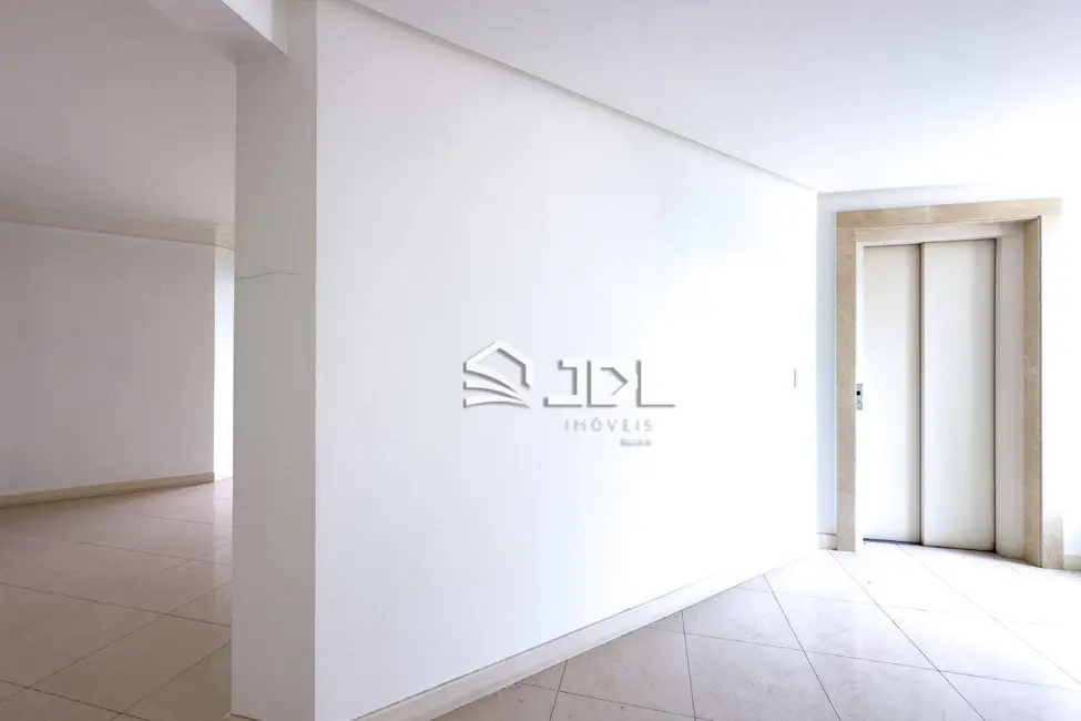 Apartamento com 3 quartos à venda, 364m2 em Ponta Aguda, Blumenau - SC - imagem 6 Foto 6 de Apartamento com 3 quartos à venda, 364m2 em Ponta Aguda, Blumenau - SC