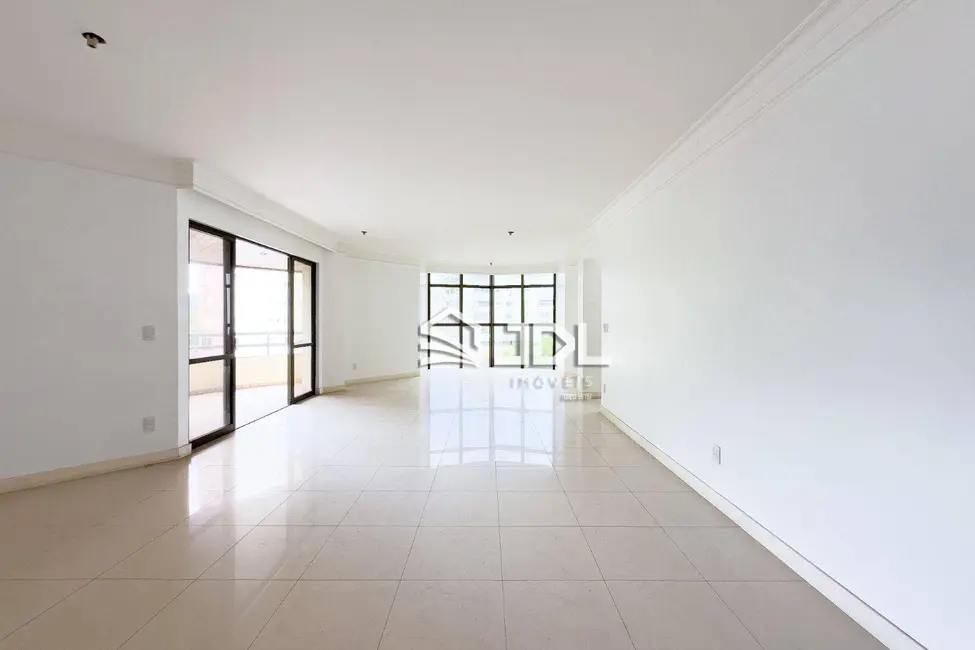 Foto 2 de Apartamento com 3 quartos à venda, 364m2 em Ponta Aguda, Blumenau - SC