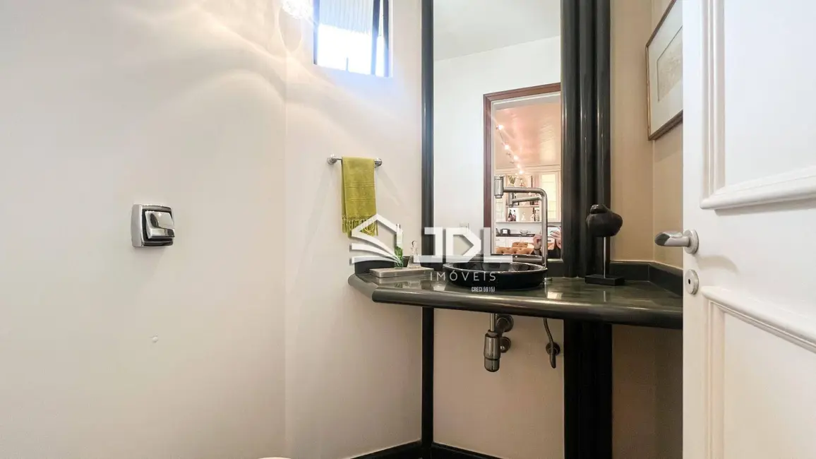 Cobertura com 4 quartos à venda, 490m2 em Centro, Blumenau - SC - imagem 5 Foto 5 de Cobertura com 4 quartos à venda, 490m2 em Centro, Blumenau - SC