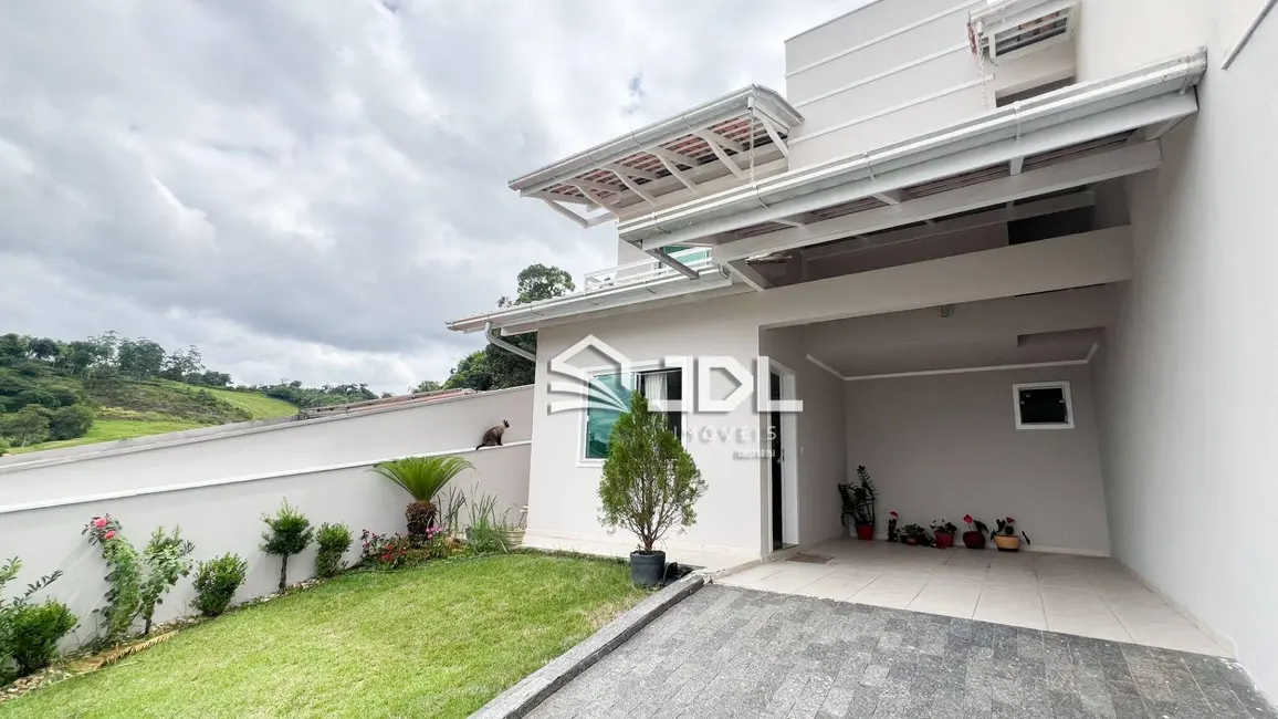 Foto 2 de Casa com 2 quartos à venda, 233m2 em Fortaleza Alta, Blumenau - SC