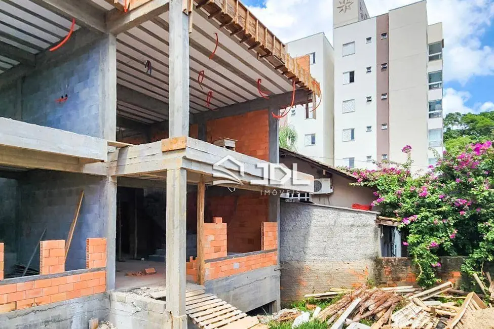 Casa com 3 quartos à venda, 217m2 em Escola Agrícola, Blumenau - SC - imagem 8 Foto 8 de Casa com 3 quartos à venda, 217m2 em Escola Agrícola, Blumenau - SC