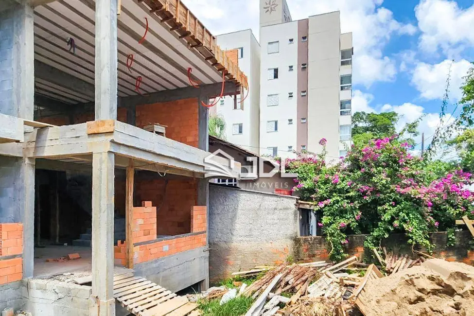 Casa com 3 quartos à venda, 217m2 em Escola Agrícola, Blumenau - SC - imagem 6 Foto 6 de Casa com 3 quartos à venda, 217m2 em Escola Agrícola, Blumenau - SC
