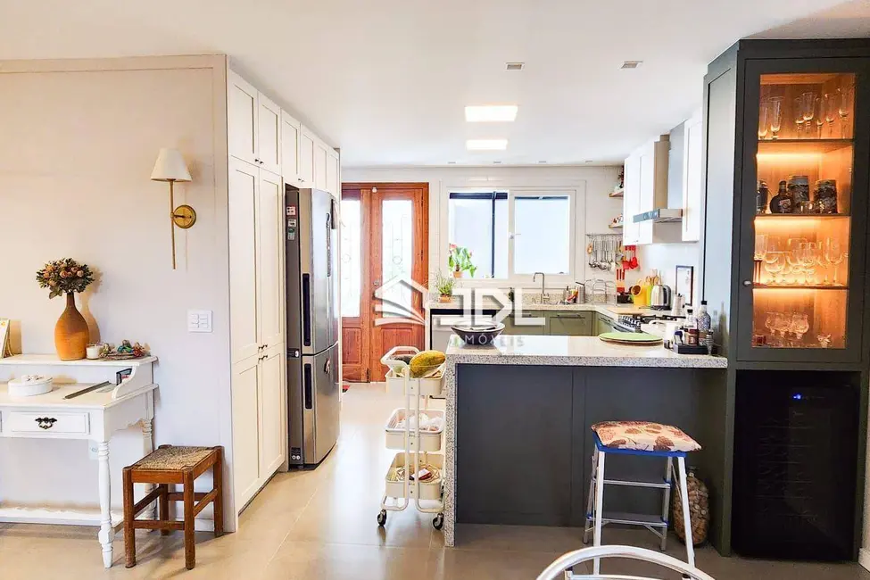 Casa com 3 quartos à venda, 140m2 em Velha, Blumenau - SC - imagem 4 Foto 4 de Casa com 3 quartos à venda, 140m2 em Velha, Blumenau - SC