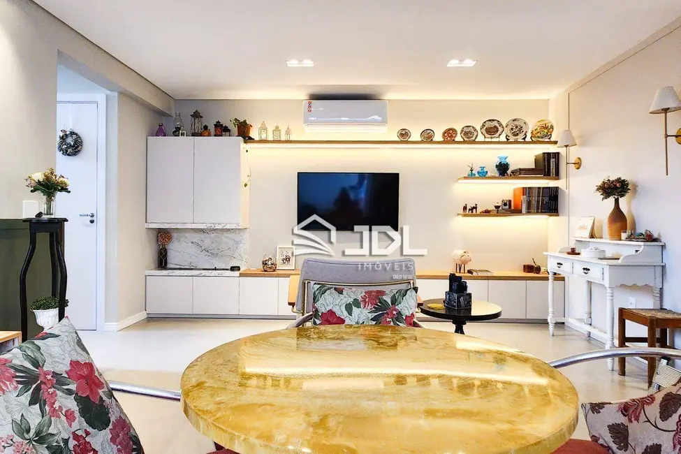 Foto 2 de Casa com 3 quartos à venda, 140m2 em Velha, Blumenau - SC