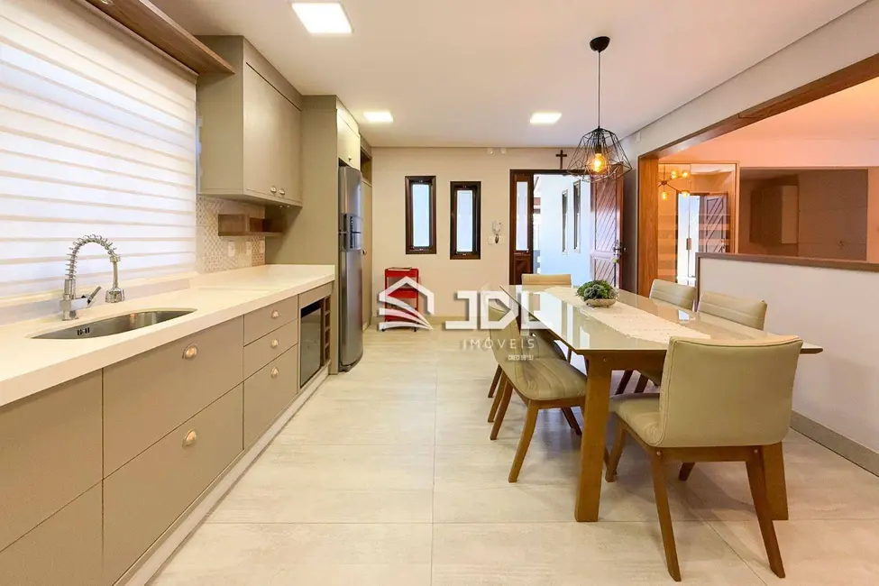 Casa com 4 quartos à venda, 488m2 em Escola Agrícola, Blumenau - SC - imagem 9 Foto 9 de Casa com 4 quartos à venda, 488m2 em Escola Agrícola, Blumenau - SC