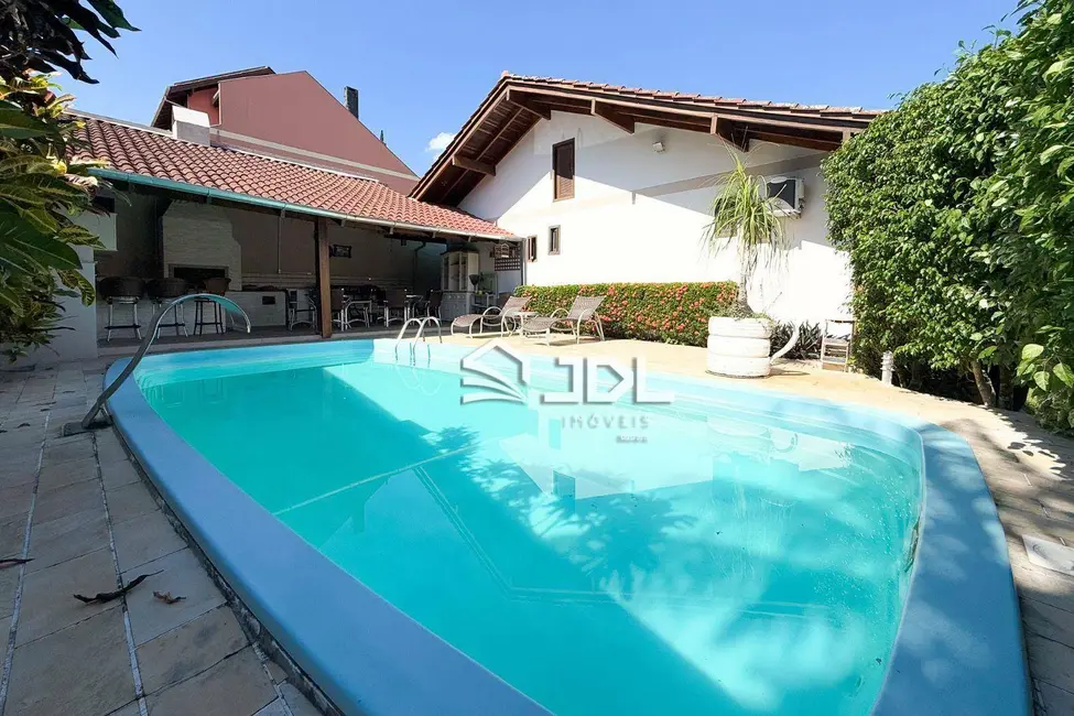 Casa com 4 quartos à venda, 488m2 em Escola Agrícola, Blumenau - SC - imagem 4 Foto 4 de Casa com 4 quartos à venda, 488m2 em Escola Agrícola, Blumenau - SC