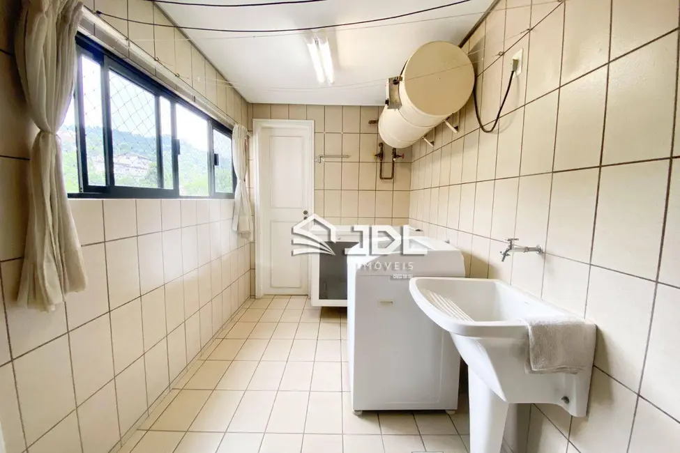 Apartamento com 3 quartos à venda, 213m2 em Ponta Aguda, Blumenau - SC - imagem 6 Foto 6 de Apartamento com 3 quartos à venda, 213m2 em Ponta Aguda, Blumenau - SC