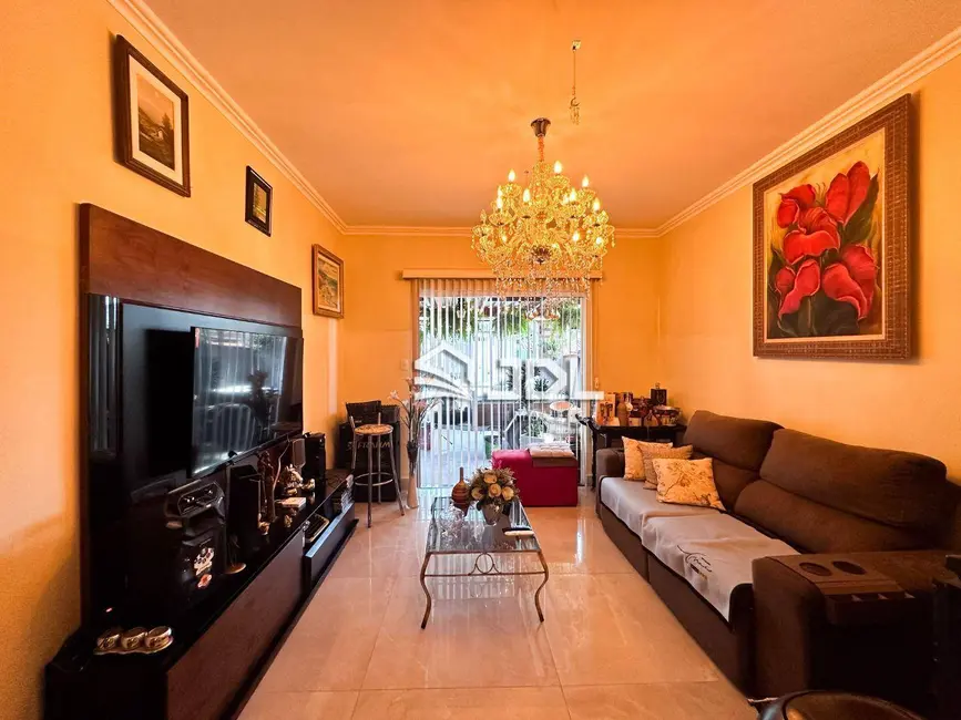 Casa com 3 quartos à venda, 173m2 em Velha, Blumenau - SC - imagem 9 Foto 9 de Casa com 3 quartos à venda, 173m2 em Velha, Blumenau - SC