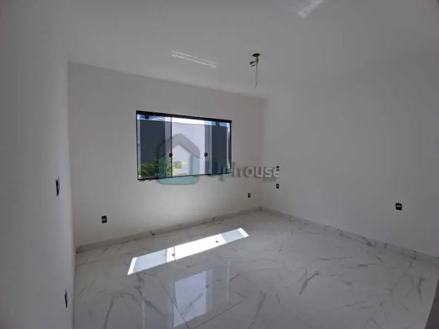 Foto 9 de Casa com 4 quartos à venda, 148m2 em Lagoa Santa - MG