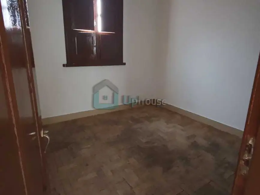 Casa com 3 quartos à venda, 129m2 em Centro, Lagoa Santa - MG - imagem 3 Foto 3 de Casa com 3 quartos à venda, 129m2 em Centro, Lagoa Santa - MG