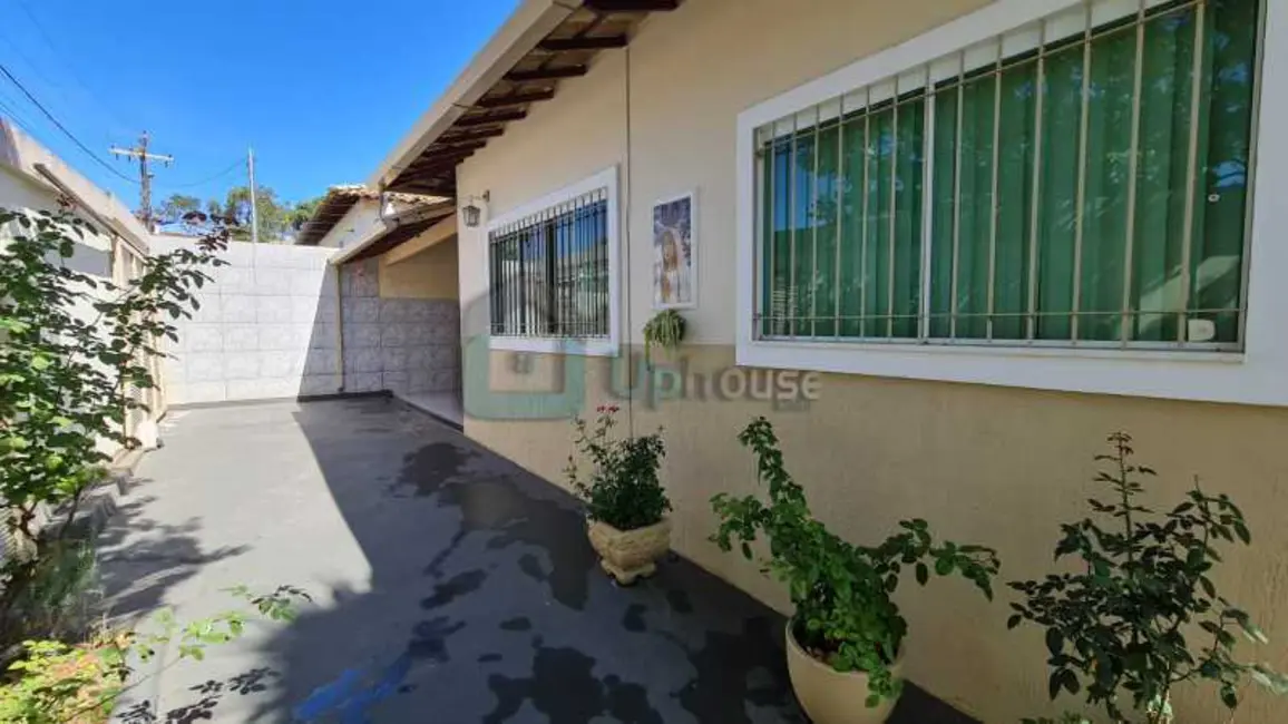 Foto 2 de Casa com 3 quartos à venda, 100m2 em Lagoa Santa - MG