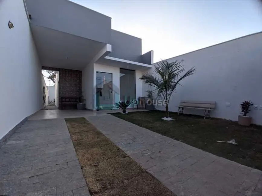Foto 1 de Casa com 3 quartos à venda, 90m2 em Lagoa Santa - MG