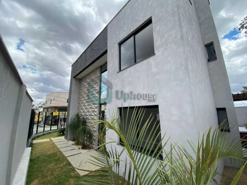 Foto 2 de Casa com 3 quartos à venda, 190m2 em Lagoa Santa - MG