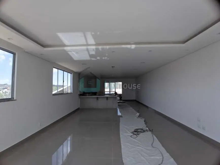 Foto 2 de Casa com 2 quartos à venda, 390m2 em Lagoa Santa - MG