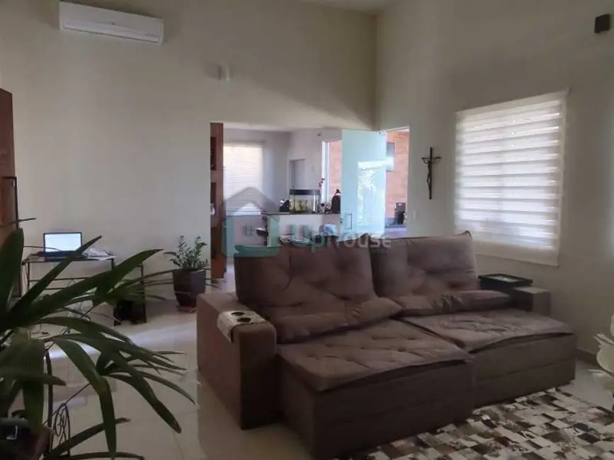 Foto 9 de Casa de Condomínio com 4 quartos à venda, 200m2 em Lagoa Santa - MG