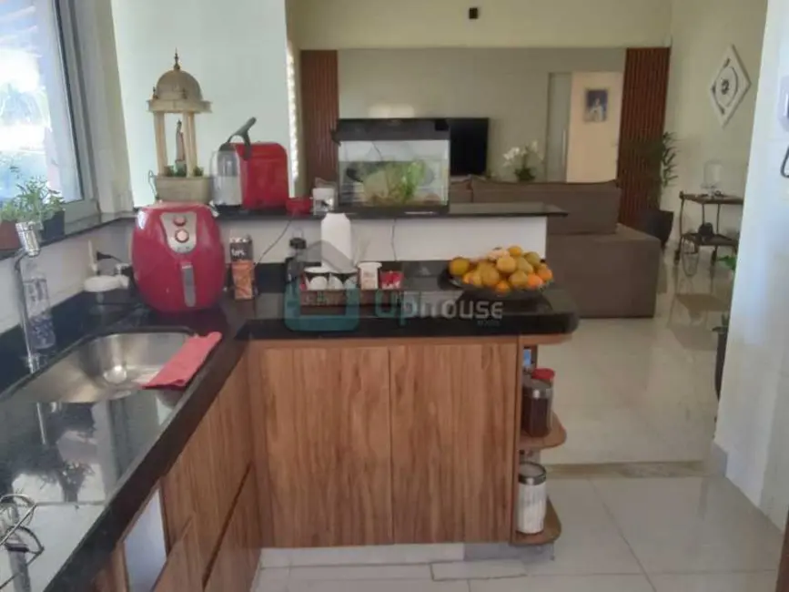 Foto 8 de Casa de Condomínio com 4 quartos à venda, 200m2 em Lagoa Santa - MG