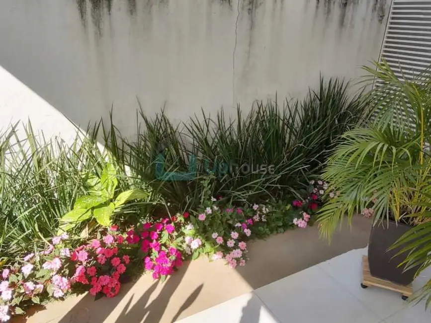 Foto 4 de Casa de Condomínio com 4 quartos à venda, 200m2 em Lagoa Santa - MG