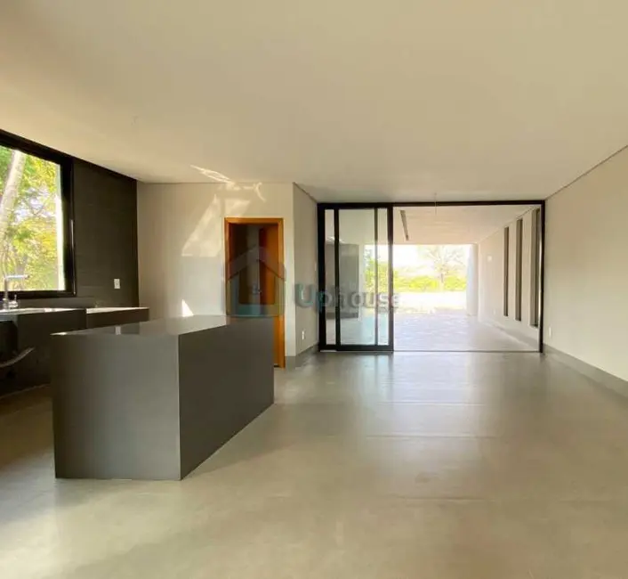 Casa de Condomínio com 4 quartos à venda, 302m2 em Lagoa Santa - MG - imagem 6 Foto 6 de Casa de Condomínio com 4 quartos à venda, 302m2 em Lagoa Santa - MG