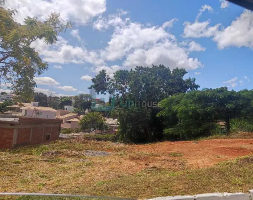 Foto 1 de Terreno / Lote à venda, 1000m2 em Lagoa Santa - MG