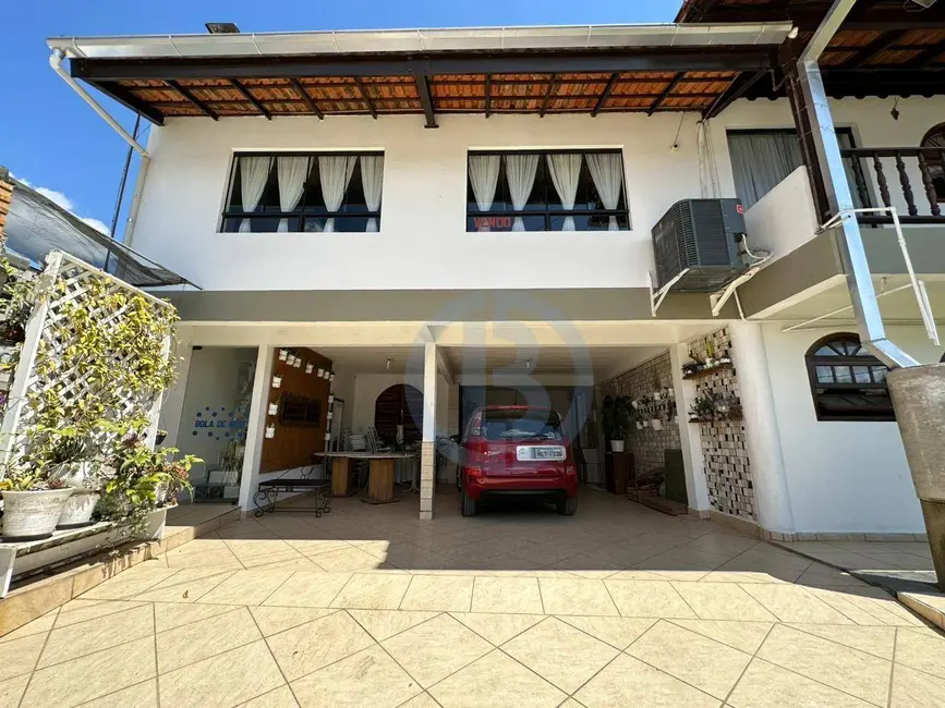 Foto 2 de Casa com 4 quartos à venda, 468m2 em Valparaiso, Blumenau - SC