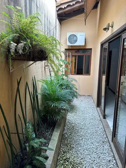 Casa com 4 quartos à venda, 344m2 em Velha, Blumenau - SC - imagem 6 Foto 6 de Casa com 4 quartos à venda, 344m2 em Velha, Blumenau - SC