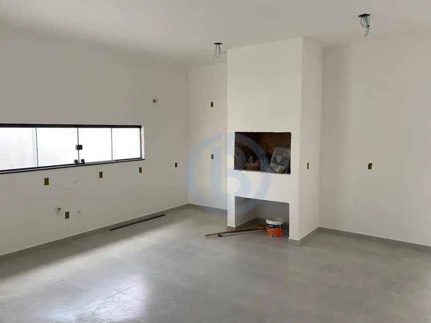 Casa com 3 quartos à venda, 250m2 em Vila Lalau, Jaragua Do Sul - SC - imagem 3 Foto 3 de Casa com 3 quartos à venda, 250m2 em Vila Lalau, Jaragua Do Sul - SC