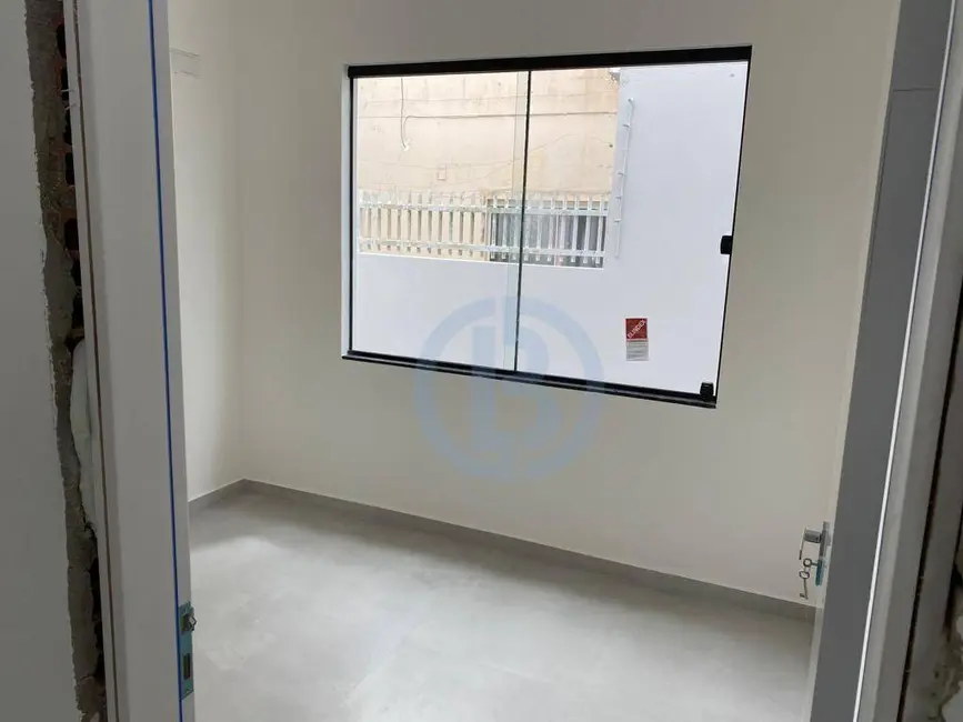 Casa com 3 quartos à venda, 250m2 em Vila Lalau, Jaragua Do Sul - SC - imagem 5 Foto 5 de Casa com 3 quartos à venda, 250m2 em Vila Lalau, Jaragua Do Sul - SC