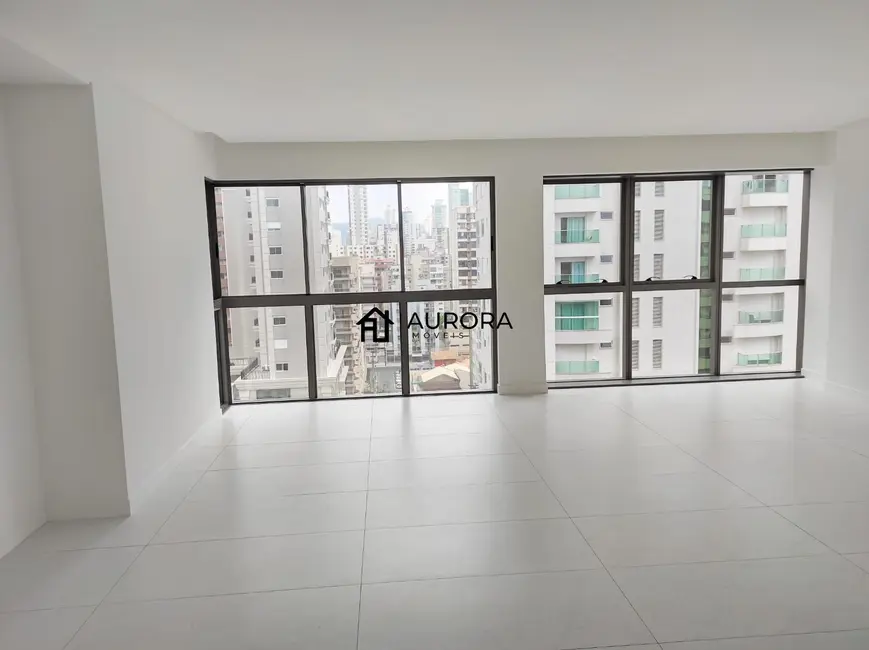 Foto 3 de Apartamento com 4 quartos à venda, 165m2 em Centro, Balneario Camboriu - SC