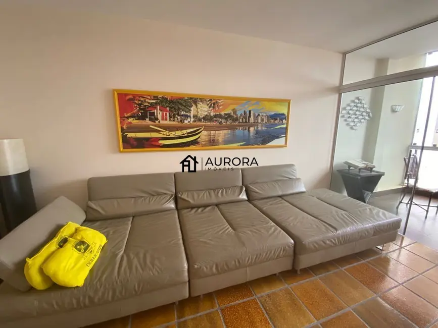 Apartamento com 4 quartos para alugar, 208m2 em Centro, Balneario Camboriu - SC - imagem 7 Foto 7 de Apartamento com 4 quartos para alugar, 208m2 em Centro, Balneario Camboriu - SC