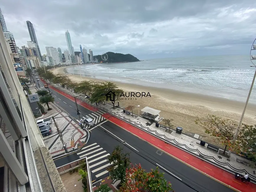 Apartamento com 4 quartos para alugar, 208m2 em Centro, Balneario Camboriu - SC - imagem 1 Foto 1 de Apartamento com 4 quartos para alugar, 208m2 em Centro, Balneario Camboriu - SC
