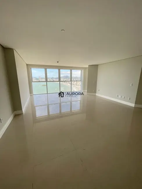Foto 1 de Apartamento com 3 quartos à venda, 165m2 em Pioneiros, Balneario Camboriu - SC