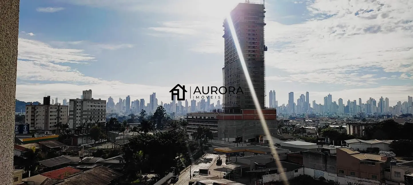 Foto 6 de Apartamento com 1 quarto à venda, 48m2 em Camboriu - SC