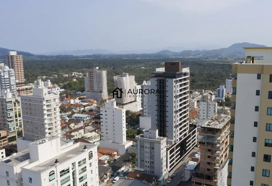 Foto 2 de Apartamento com 3 quartos à venda, 120m2 em Meia Praia, Itapema - SC