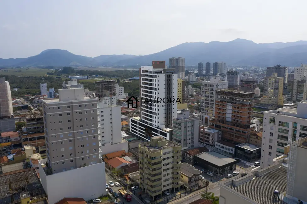 Foto 7 de Apartamento com 3 quartos à venda, 120m2 em Meia Praia, Itapema - SC