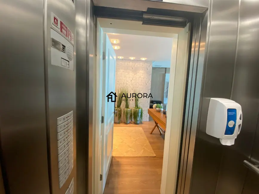 Apartamento com 3 quartos à venda, 179m2 em Centro, Balneario Camboriu - SC - imagem 7 Foto 7 de Apartamento com 3 quartos à venda, 179m2 em Centro, Balneario Camboriu - SC