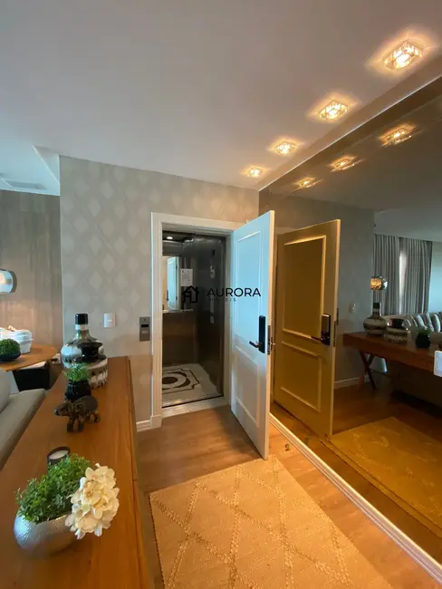 Apartamento com 3 quartos à venda, 179m2 em Centro, Balneario Camboriu - SC - imagem 8 Foto 8 de Apartamento com 3 quartos à venda, 179m2 em Centro, Balneario Camboriu - SC