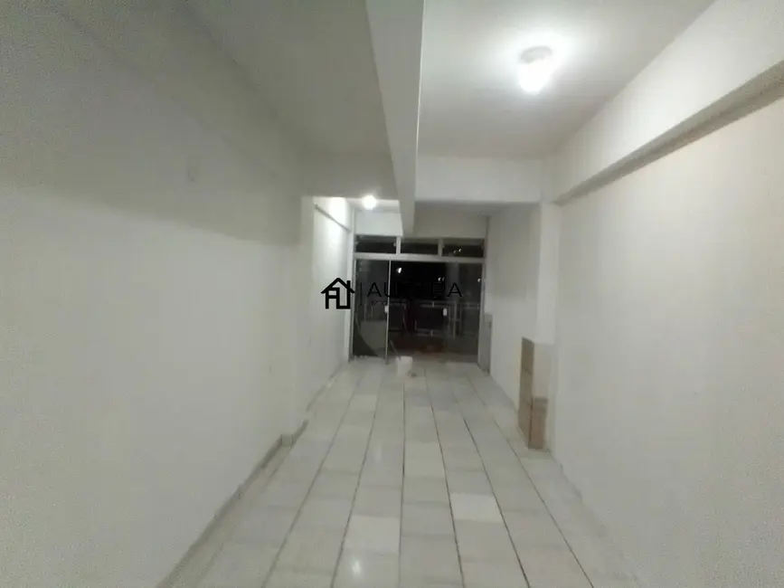 Foto 2 de Sala Comercial com 1 quarto para alugar, 60m2 em Nações, Balneario Camboriu - SC