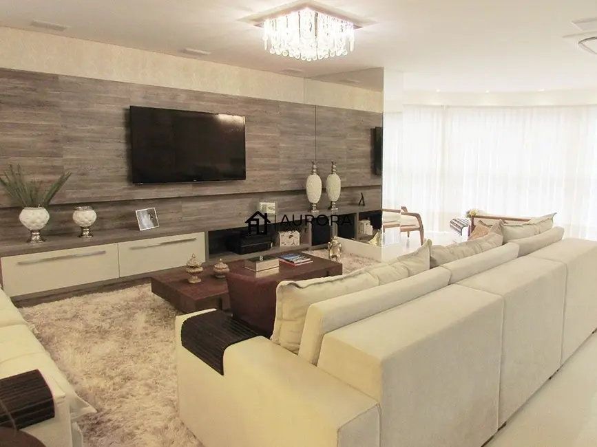 Apartamento com 4 quartos à venda, 237m2 em Balneario Camboriu - SC - imagem 3 Foto 3 de Apartamento com 4 quartos à venda, 237m2 em Balneario Camboriu - SC