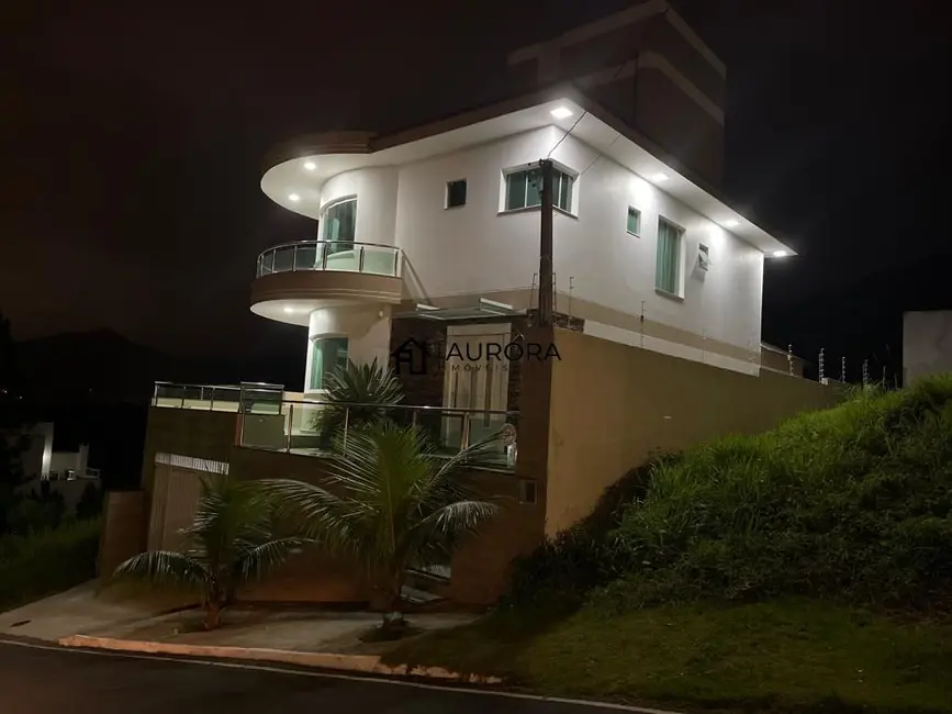 Foto 1 de Casa com 4 quartos à venda, 350m2 em Ariribá, Balneario Camboriu - SC