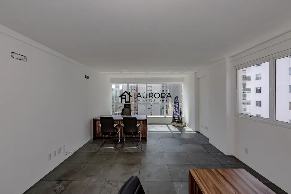 Sala Comercial com 1 quarto para alugar, 87m2 em Pioneiros, Balneario Camboriu - SC - imagem 3 Foto 3 de Sala Comercial com 1 quarto para alugar, 87m2 em Pioneiros, Balneario Camboriu - SC