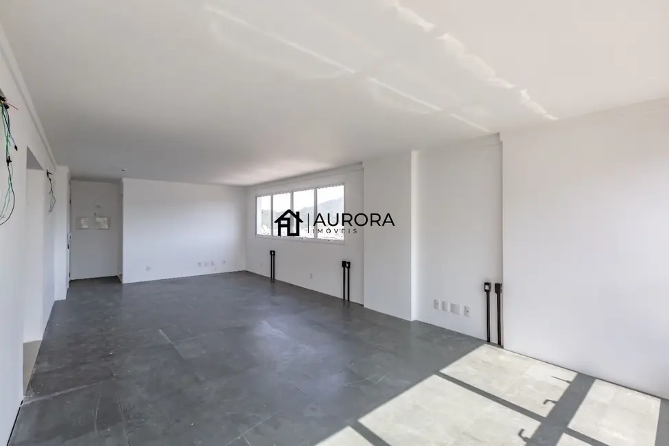 Sala Comercial com 1 quarto para alugar, 87m2 em Pioneiros, Balneario Camboriu - SC - imagem 4 Foto 4 de Sala Comercial com 1 quarto para alugar, 87m2 em Pioneiros, Balneario Camboriu - SC