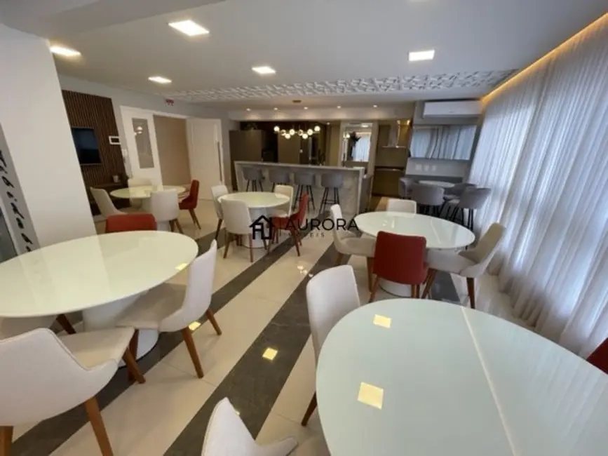 Cobertura com 3 quartos à venda, 242m2 em Centro, Balneario Camboriu - SC - imagem 6 Foto 6 de Cobertura com 3 quartos à venda, 242m2 em Centro, Balneario Camboriu - SC