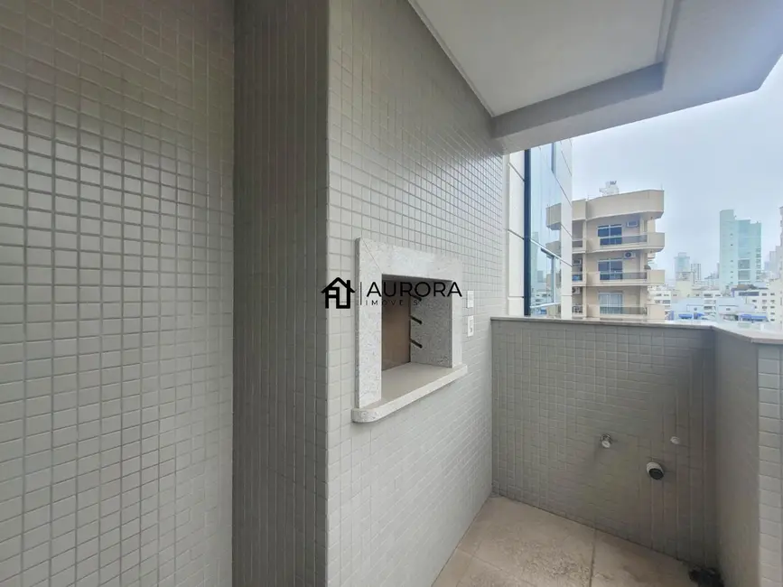 Apartamento com 3 quartos à venda, 128m2 em Centro, Balneario Camboriu - SC - imagem 4 Foto 4 de Apartamento com 3 quartos à venda, 128m2 em Centro, Balneario Camboriu - SC