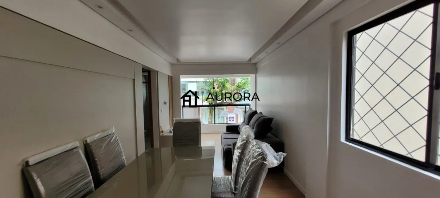 Apartamento com 2 quartos à venda, 72m2 em Centro, Balneario Camboriu - SC - imagem 2 Foto 2 de Apartamento com 2 quartos à venda, 72m2 em Centro, Balneario Camboriu - SC