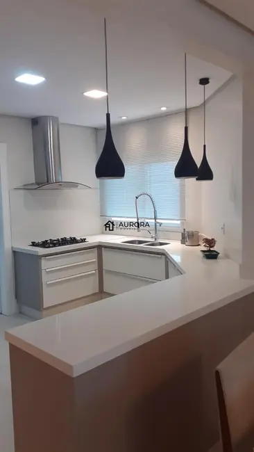 Apartamento com 3 quartos à venda, 128m2 em Centro, Balneario Camboriu - SC - imagem 5 Foto 5 de Apartamento com 3 quartos à venda, 128m2 em Centro, Balneario Camboriu - SC