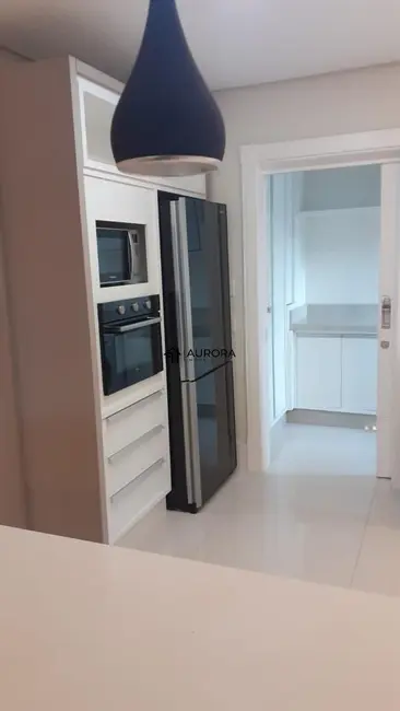 Apartamento com 3 quartos à venda, 128m2 em Centro, Balneario Camboriu - SC - imagem 6 Foto 6 de Apartamento com 3 quartos à venda, 128m2 em Centro, Balneario Camboriu - SC