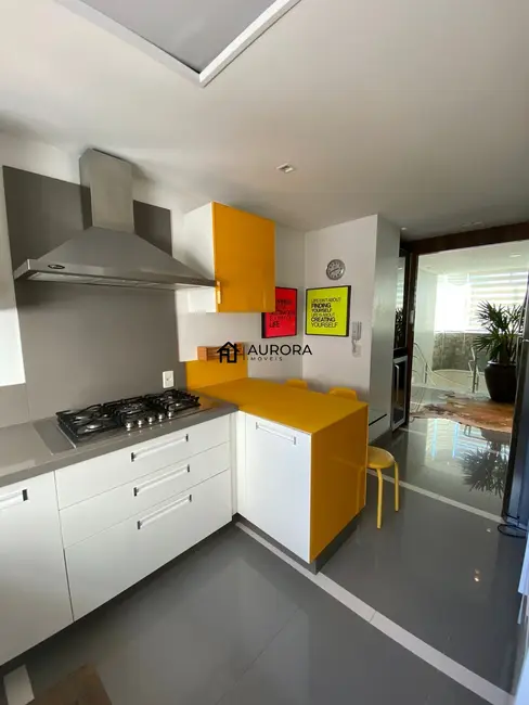 Apartamento com 3 quartos à venda, 205m2 em Centro, Itajai - SC - imagem 6 Foto 6 de Apartamento com 3 quartos à venda, 205m2 em Centro, Itajai - SC