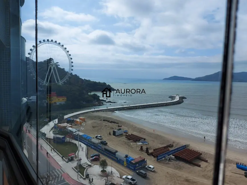 Apartamento com 3 quartos para alugar, 157m2 em Centro, Balneario Camboriu - SC - imagem 5 Foto 5 de Apartamento com 3 quartos para alugar, 157m2 em Centro, Balneario Camboriu - SC