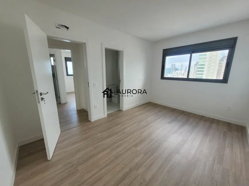 Apartamento com 4 quartos à venda, 165m2 em Centro, Balneario Camboriu - SC - imagem 7 Foto 7 de Apartamento com 4 quartos à venda, 165m2 em Centro, Balneario Camboriu - SC